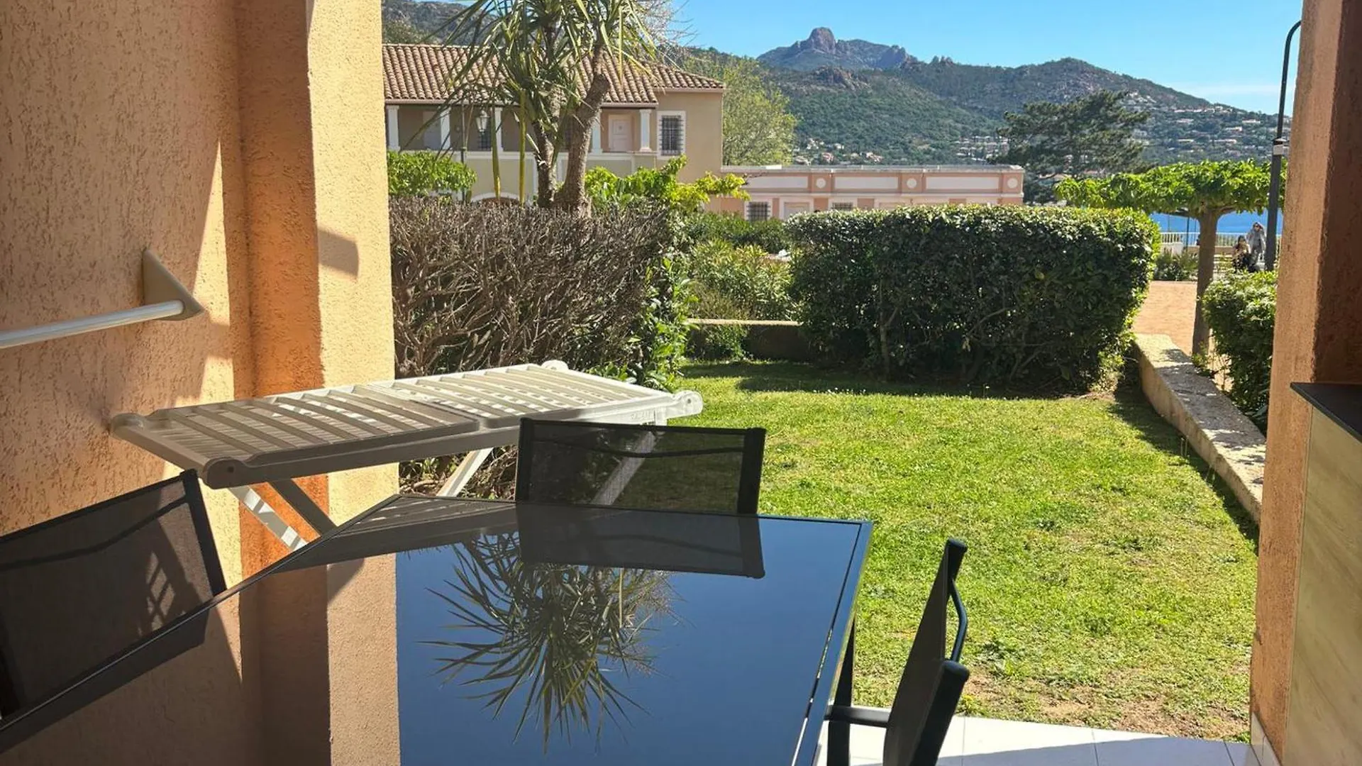 2 Pieces Rdj Climatise Avec Acces Piscine, Tennis, Golf Et Plus, Proche Mediterranee Et Massif De L'Esterel - Fr-1-504-685 Saint-Raphael